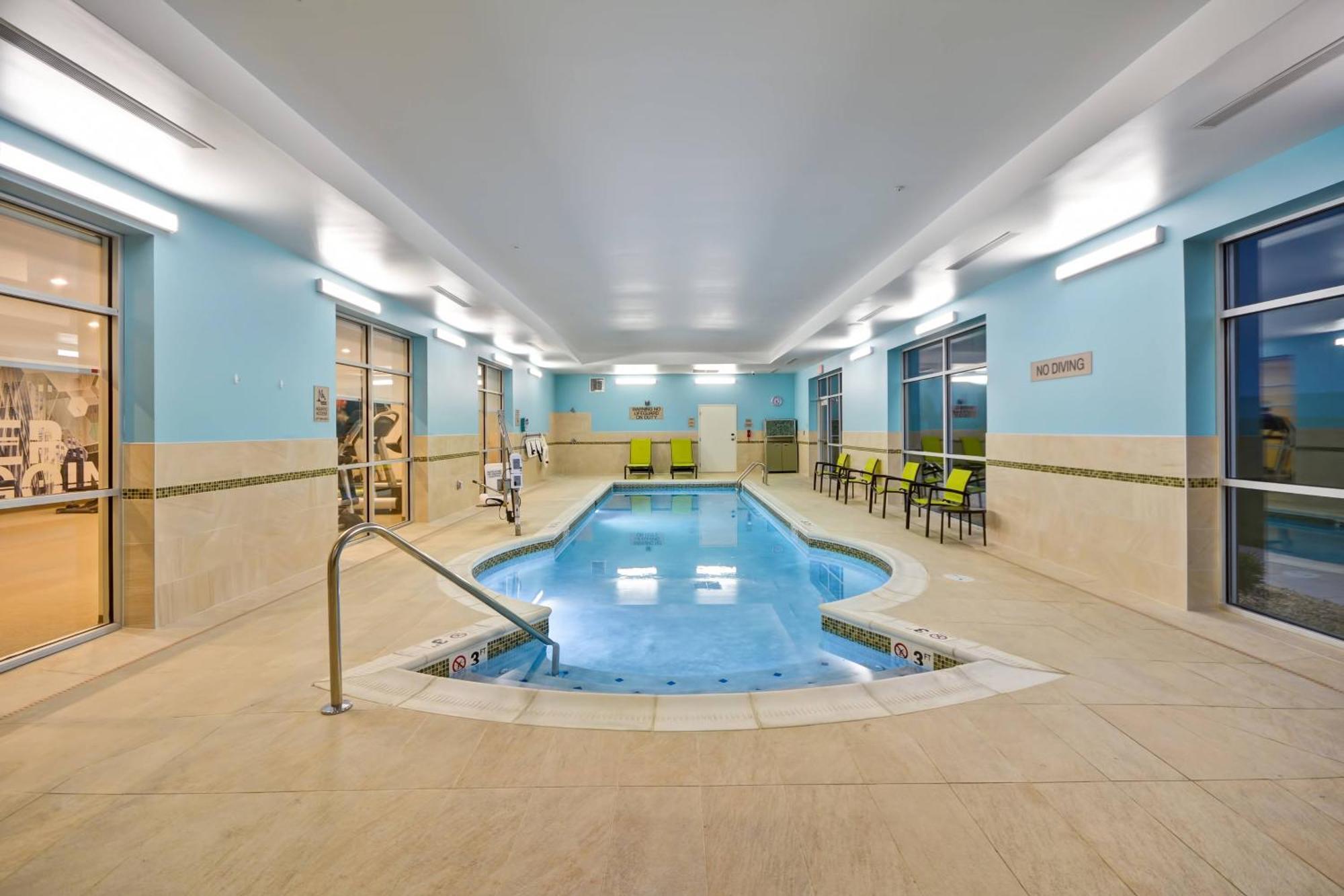 Springhill Suites By Marriott Cincinnati Blue Ash Extérieur photo