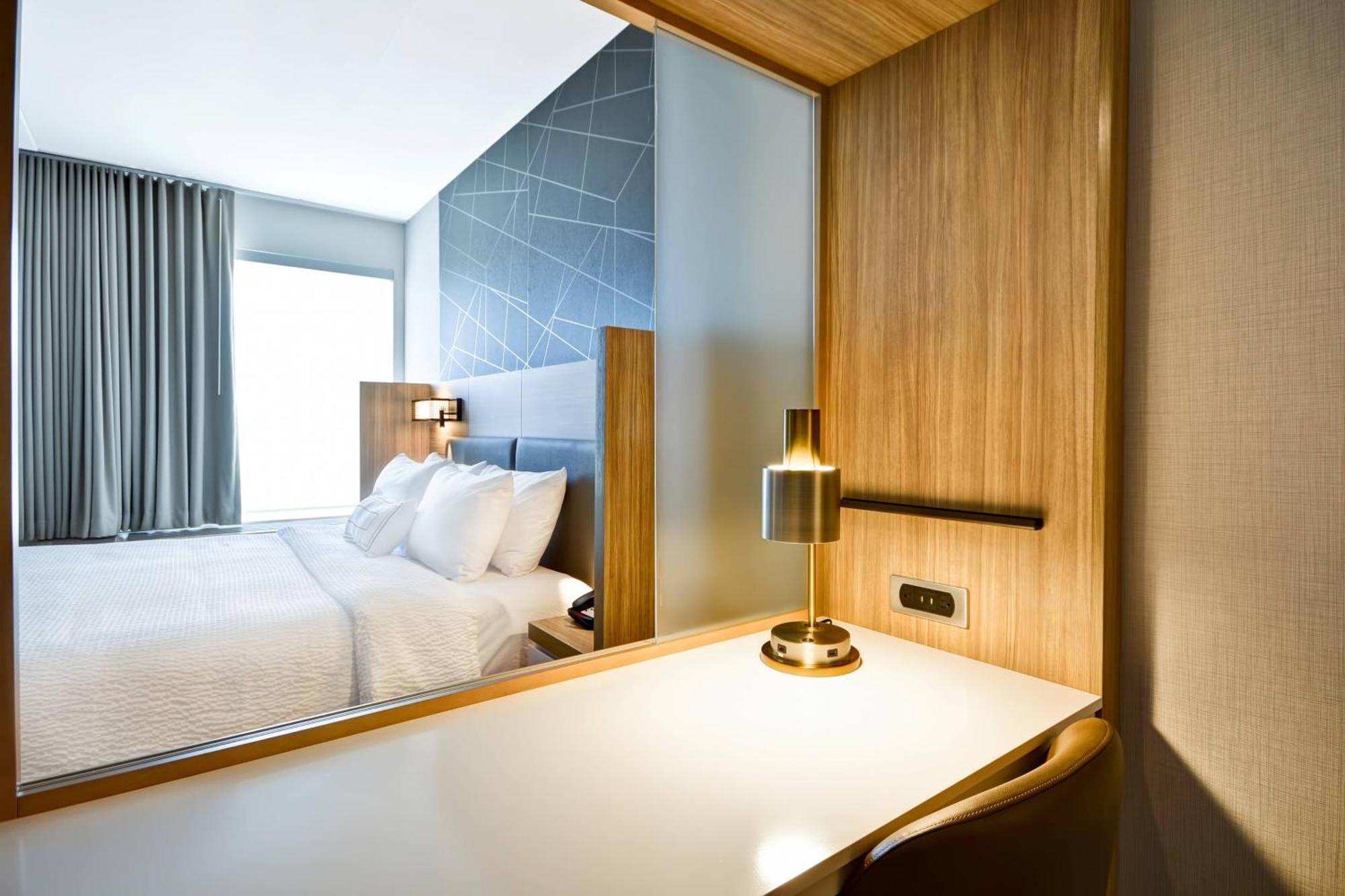Springhill Suites By Marriott Cincinnati Blue Ash Extérieur photo